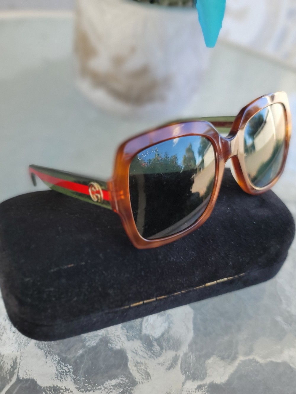 Gucci Brown/Tortoiseshell Square Sunglasses with Green-Red Temple Stripes - Picture 7 of 9